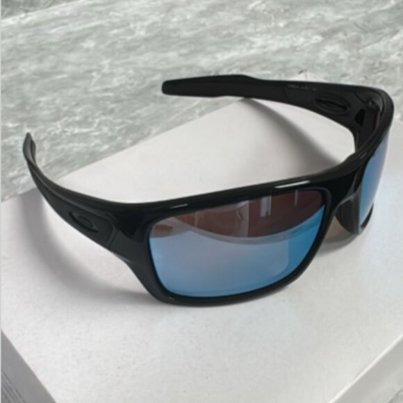 NEW | Oakley | TURBINE | 9263 - 14 | 63 | POLISHED BLACK | PRIZM DEEP WATER | PO - Picture 1 of 6